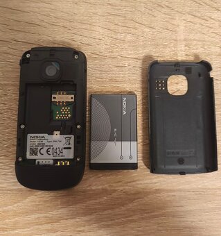 Predám Nokiu C2-05 - 4