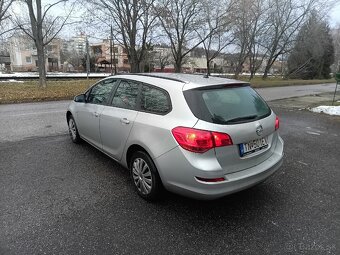 Opel Astra 1.7 CTDi 2012 - 4