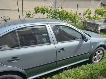Škoda octavia 1,6 benzin - 4