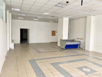 Na prenájom obchodné priestory Necpaly, 135 m2, Prievidza - 4