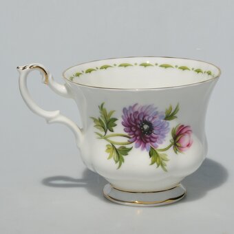Royal Albert -Nádherný porcelánový dvojset šálka + tanierik - 4