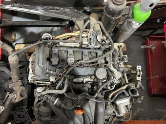 Motor Octavia 2.0b - 4