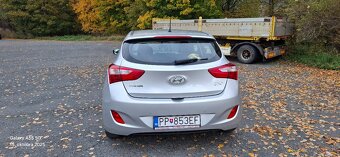 Hyundai i30 1.4 CRDi DOHC 16V Classic - 4