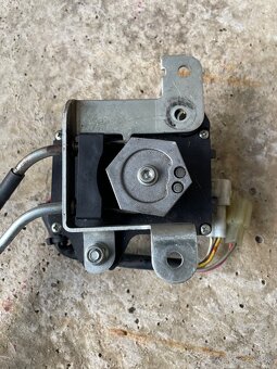 Servomotor výfukového ventilu pre Suzuki GSX-R 1000 - 4