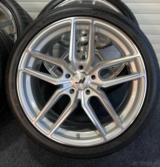 Japan Racing JR25 8.5x20 5x112 - 4