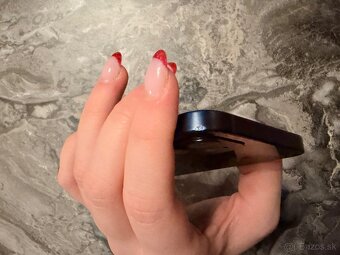 Predám iPhone 12 - 4