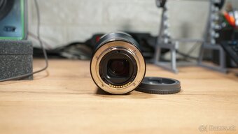 Predám objektív Sony E 50mm f1.8 SEL50F18 - 4