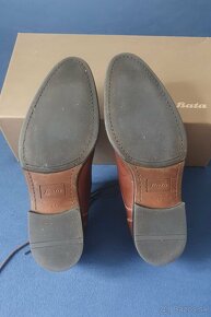 Pánske spoločenské topánky značky Baťa - veľkosť 41 - 4