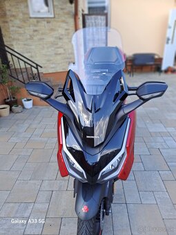 Predám skuter honda 125 forza - 4