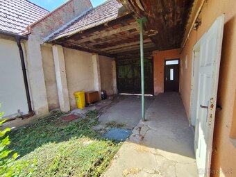 Predám rodinný dom - Hlohovec, rovinatý pozemok - 4