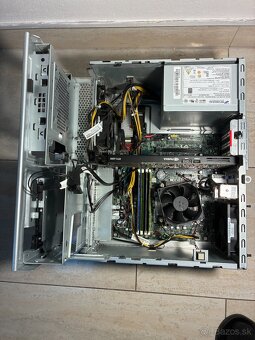 Lenovo Thinkstation P330 - i9 / 32GB / RTX 4000 - 4