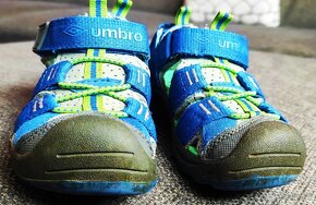 Sandálky značky Umbro - 4