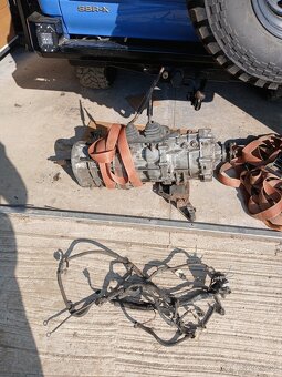Toyota 4runner, Land Cruiser, Hilux - 4