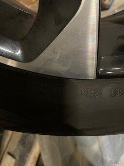 215/65 R17 - 4