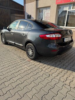 Renault Fluence 1.6,81 kw,r.v.2010 - 4