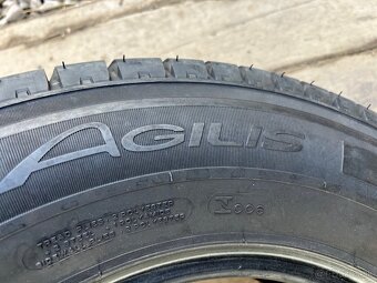 215/75R16C 113/111R Michelin Agilis - 4