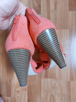 Lososove sandale zn. H&M - 4