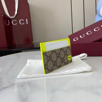 Gucci - 4