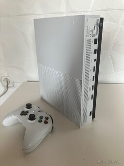 Xbox one S 1TB - 4