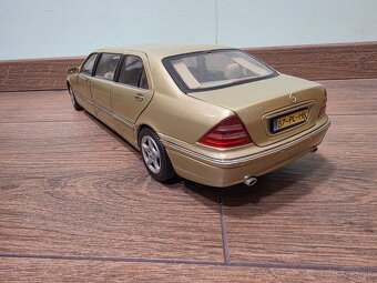 Mercedes Benz S600 W220 S-Klasse Pullman Model 1:18 - 4