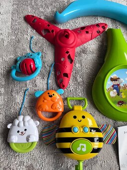 Kolotoč nad postieľku Včielka - Budy Bee Mobile 3v1 - 4