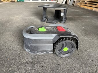 Robotická kosačka LUX-Tools A-RMR-300-24 - 4