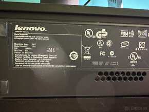 Lenovo ThinkCentre A61e + 19” display - 4