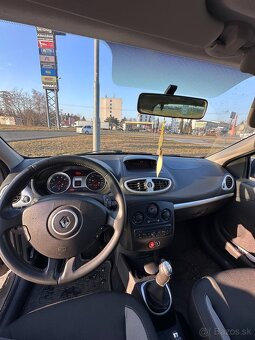Renault clio 1.2 - 4