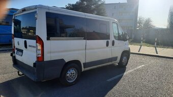 Predám Fiat ducato 2.3jtd 88kw 9miestna panoráma - 4