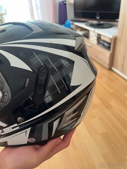 Prilba na moto - 4