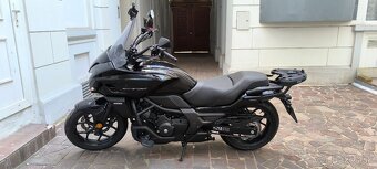 Honda CTX 700 DCT - 4