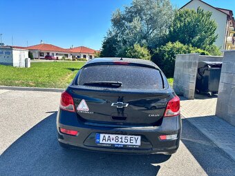 Chevrolet Cruze - 4