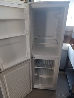 Chladnicka s mraznickou - 4