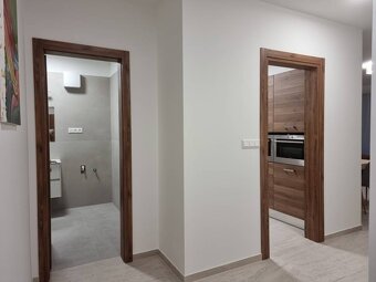 PRENÁJOM - Nový 4-izbový byt v tichom prostredí - Nitra, Cen - 4