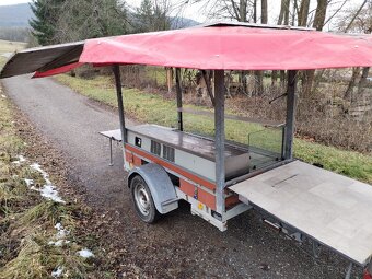 Prívesný vozík brzdený Predajna - 4