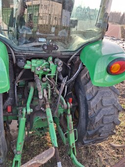 John Deere 3045R - 4