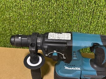 Makita DHR243 Akumulátorové kombinované kladivo - 4