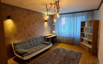 3 IZBOVÝ BYT,PREŠOV,MATICE SLOVENSKEJ,70 M2,LOGGIA,0/7 P - 4