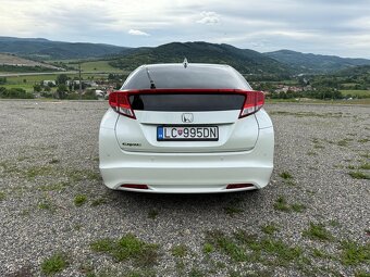 Predám Honda Civic 1.8 i-VTEC Executive 2013, 104 kW - 4