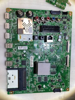 zdroj aj riadiaci modul  SMART LG TV 42lf652v - 4