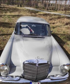 Mercedes-Benz 220SB W111 - 4
