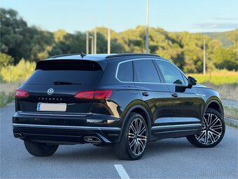 Volkswagen Touareg 3.0tdi R-LINE - 4