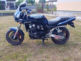 Yamaha fzs 600 fazer - 4