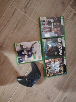 X BOX - 4