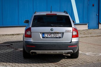 Škoda Octavia II Scout 2.0 TDI 4x4 - 4