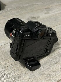 Fujifilm X-S10 + Viltrox 33mm f1.4 a príslušenstvo - 4