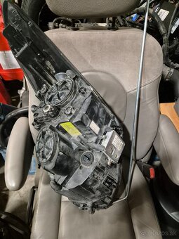 Hyundai i40 predne svetla xenonove PS+LS (2012-15) - 4