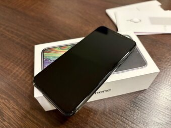 iPhone xs 64 GB - 4