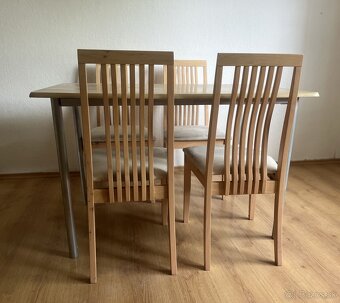 Jedalensky stol so stolickami - 4