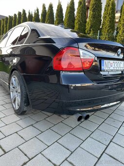 Predám BMW E90 rad 330xi 4x4 190kw - 4